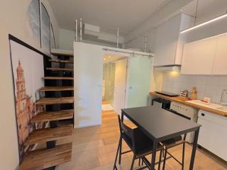 Charmant Mezzanine Central - Clim Wifi Famille - Nice - 9