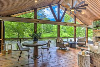 River Cottage of Blue Ridge - Outdoor Lounge with Gorgeous Views + a Hot Tub and Firepit! - 0