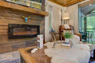 River Cottage of Blue Ridge - Outdoor Lounge with Gorgeous Views + a Hot Tub and Firepit! - 2