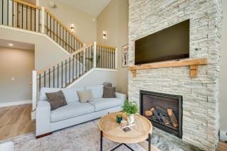 Ski-InandSki-Out Recently Built Burke Townhome! - East Burke - 7