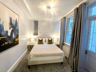 The Aurelia - Londra - 1