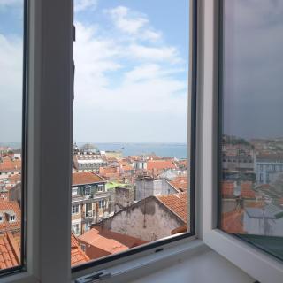 RENT4REST CASTLE VIEW FAMILY & FRIENDS in BAIRRO ALTO - Lisbona - 0
