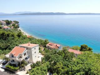 Beach Apartments Villa Holiday - Živogošće - 0