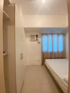 1BR Condo Pool View Light Residence - Manila - 4