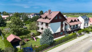 Alex - Pokoje i Apartamenty Blisko Plaży z Ogrodem i Placem Zabaw - Ostrowo - 0
