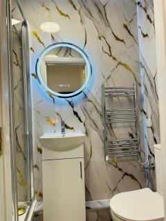 Sterling Bed & Breakfast - Ilford - 3