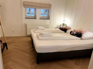 Cottage in Ubachsberg with Scenic Hills - 9