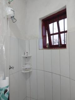 Kitnet - quarto - privativo - 2