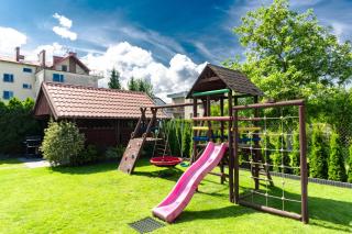 Alex - Pokoje i Apartamenty Blisko Plaży z Ogrodem i Placem Zabaw - Ostrowo - 8