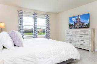 Luxury 5 Bed Townhome with Private Pool - Solterra - 7598 OS - 1