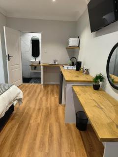 Bel-Air Guesthouse - Klerksdorp - 3