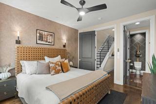 Luxury Nashville - Fire Table Balcony & City Views - 7