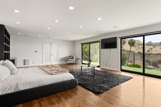 The Hillside Haven - Los Angeles - 1