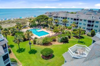 OceanView Condo Pool Balcony Beach Access 304 D Port O Call by AvantStay - Isle of Palms - 9
