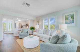 OceanView Condo Pool Balcony Beach Access 304 D Port O Call by AvantStay - Isle of Palms - 6