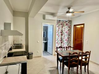 Mountin View Villa & Rafting In Permet - 2