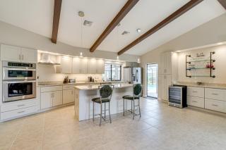 10 Mi to Beach Poolside Paradise in Fort Myers! - Fort Myers - 5