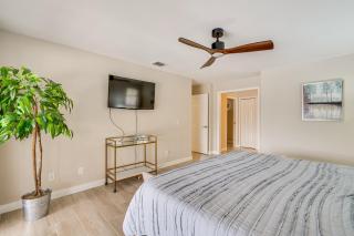 10 Mi to Beach Poolside Paradise in Fort Myers! - Fort Myers - 1
