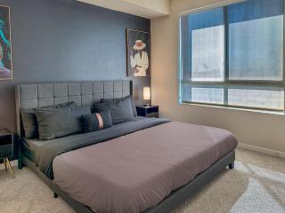 Stylish Mid-Wilshire Apt, Free Parking, Gucci Art, 10mins to Cedars - 4