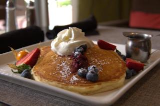 Holiday Inn & Suites Vancouver Downtown by IHG - 8