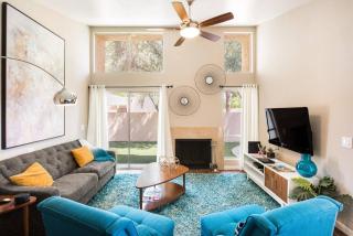 Architect-designed Retreat With A Bbq Patio And Po - Mesa - 0