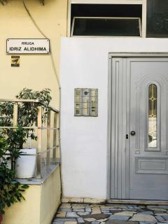 Holidaze Apartment Saranda - 1