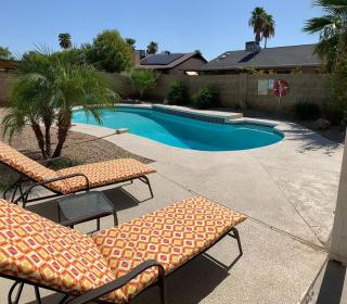 Gorgeous Vacation Home With Free Heated Pool - Phoenix - 0