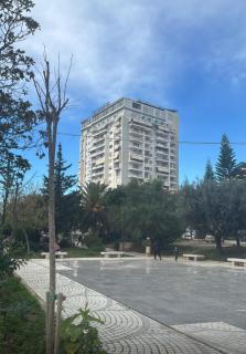 Spacious Sea View Apartment - 9