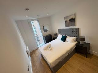 Cozy Lux City Centre 2 Bed 2 Bath Balcony PS4 - Birmingham - 5