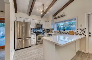 Fun Desert Getaway With Private Free Heated Pool! - Chandler - 8