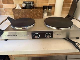 Modern Cabin Stay Hike Bike Base GuanellaPass - 3