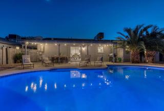 Premium Home With Free Private Heated Pool! - Tempe - 8