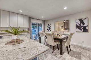 Premium Home With Free Private Heated Pool! - Tempe - 2