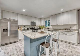Premium Home With Free Private Heated Pool! - Tempe - 7