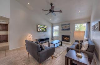 Gorgeous Vacation Home With Free Heated Pool - Phoenix - 2
