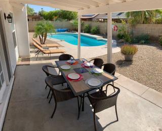 Gorgeous Vacation Home With Free Heated Pool - Phoenix - 5