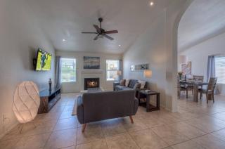 Gorgeous Vacation Home With Free Heated Pool - Phoenix - 4