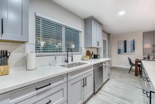 Splendid 5 Bedroom Home With Private Heated Pool! - Helena - 1