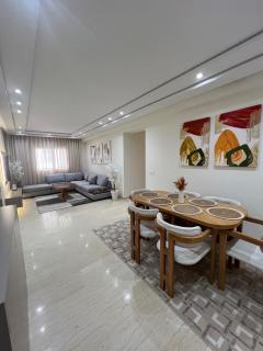 Elegant and comfortable apartment in Tangier, Luxury 3BR, AC, Bright Stay - Tanger - 1