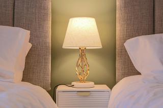 Grace House - Prime Location - Driveway Parking, Pool Table, Fast Wifi, Self Check-In and Smart TV with Sky TV and Netflix by Yoko Property - Milton Keynes - 6