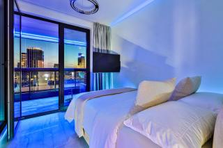 Prestige Skyview Residence Top Floor Luxury Panoramic Terrace with Free Private Underground Parking - 8