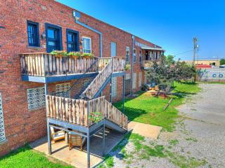 1 Bed Big Apt in OKC Stockyards - Oklahoma City - 6