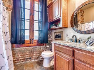 1 Bed Big Apt in OKC Stockyards - Oklahoma City - 4
