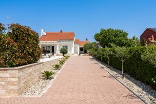 Villa 65 Large 55m2 Private Pool Peaceful Escape - Škabrnje - 1