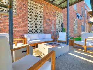 1BR Balcony Views And Cowboy Vibes - Oklahoma City - 3