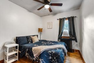 Blue Storefront 2ksqft, Arcade,Pooltable,Foosball - 8