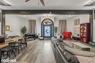 Blue Storefront 2ksqft, Arcade,Pooltable,Foosball - 7