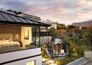 The Glasshouse - Central Home with Hot Tub & Sauna - Queenstown - 7