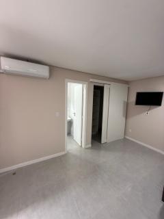 AP frente à praça bem localizado - 4