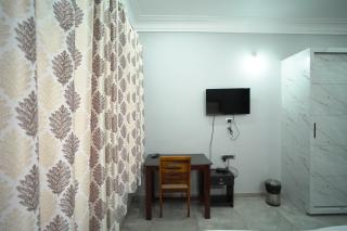 Lakeside Bliss Homestay - Udaipur - 7